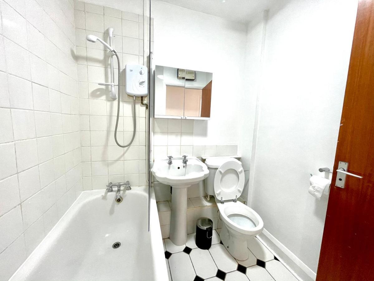 Apartament No2326 Tree-Hole Northolt  Zewnętrze zdjęcie