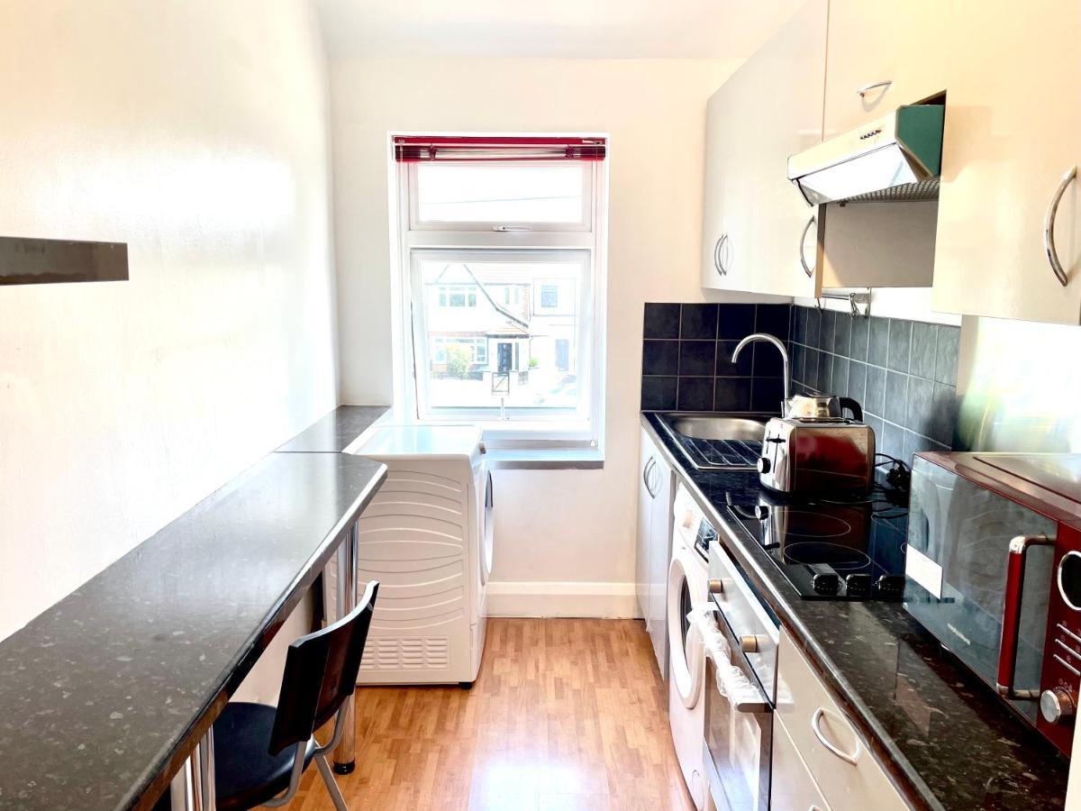 Apartament No2326 Tree-Hole Northolt  Zewnętrze zdjęcie